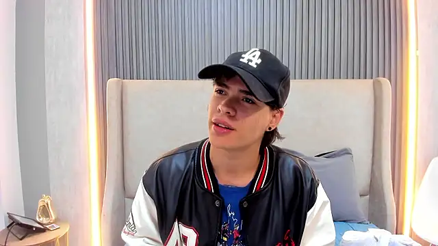 Snapshot of BenitoSaenz chatting on 02-03-26, 12:32 BenitoSaenz online show from 02-03-26, 12:32