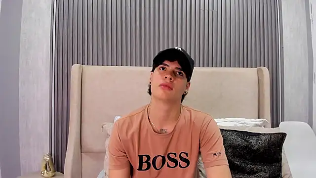 BenitoSaenz online show from 10-11-25, 03:29