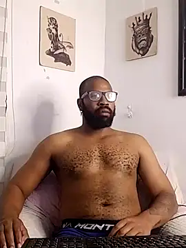 Snapshot of King_Malik chatting on 09-20-25, 03:11 King Malik online show from 09-20-25, 03:11