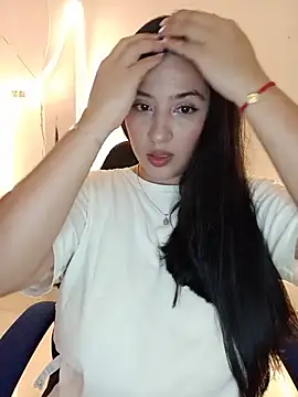 VALENTINA ROUSE  online show from 07-24-26, 11:12