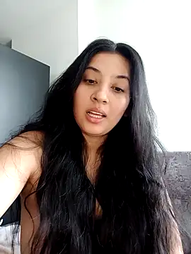 VALENTINA ROUSE  online show from 11-14-25, 03:05