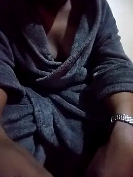 OnlyMoneyIwanT online show from 04-18-26, 02:58