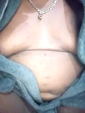 Snapshot of OnlyMoneyIwanT chatting on 02-01-26, 01:15 OnlyMoneyIwanT online show from 02-01-26, 01:15