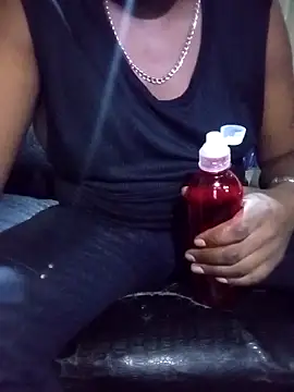 Snapshot of OnlyMoneyIwanT chatting on 02-25-26, 01:44 OnlyMoneyIwanT online show from 02-25-26, 01:44