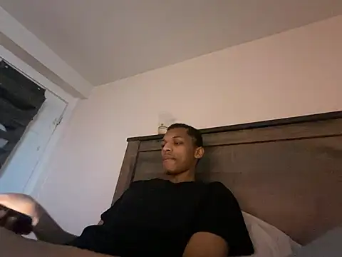 Snapshot of zeeeky_33deep chatting on 04-19-26, 11:22 zeeeky 33deep online show from 04-19-26, 11:22