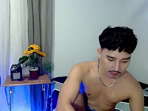 Snapshot of cute_richard24 chatting on 06-15-26, 03:23 cute richard24 online show from 06-15-26, 03:23
