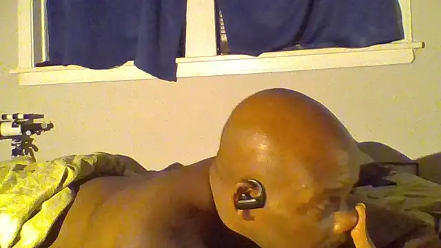 Snapshot of JezOne555 chatting on 04-04-26, 04:30 JezOne555 online show from 04-04-26, 04:30