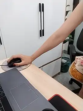 Mina luna online show from 10-19-25, 11:29