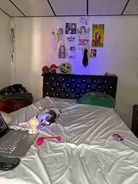 venusobryan 55 online show from 11-17-25, 08:46