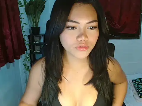 Snapshot of naughtyhothailey chatting on 06-14-26, 12:28 naughtyhothailey online show from 06-14-26, 12:28