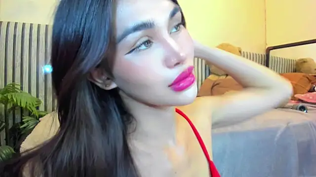 Snapshot of Ms_Monica chatting on 05-07-26, 06:22 Ms Monica online show from 05-07-26, 06:22