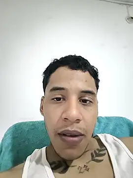 Snapshot of Grasonxxx chatting on 03-30-26, 11:44 Grasonxxx online show from 03-30-26, 11:44