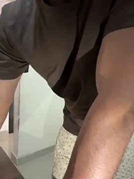 Snapshot of Saifq chatting on 02-17-26, 07:38 Saifq online show from 02-17-26, 07:38