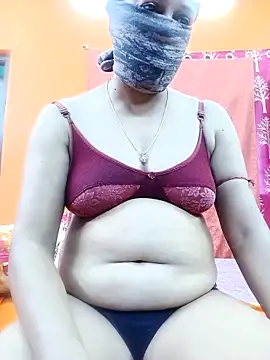 Hotpuja25 online show from 09-27-25, 04:40