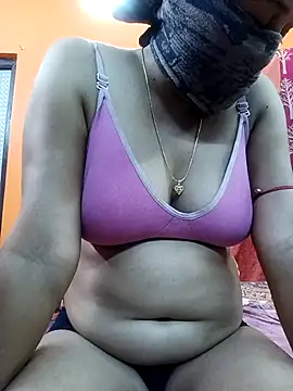 Hotpuja25 online show from 09-21-25, 04:01
