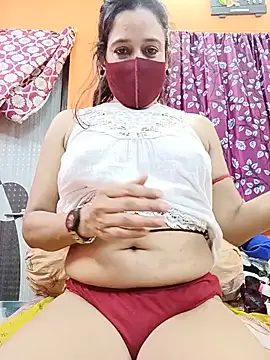 Hotpuja25 online show from 07-22-26, 06:21