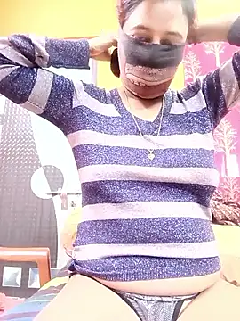 Hotpuja25 online show from 02-07-26, 04:31