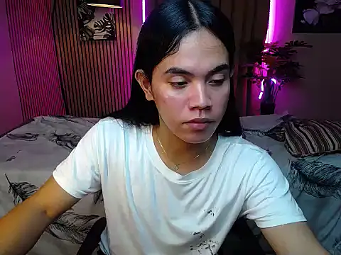 Snapshot of lava_lux chatting on 10-19-25, 06:10 lava lux online show from 10-19-25, 06:10