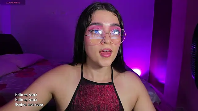 Snapshot of Luciemaurerr chatting on 10-04-25, 04:03 Luciemaurerr online show from 10-04-25, 04:03