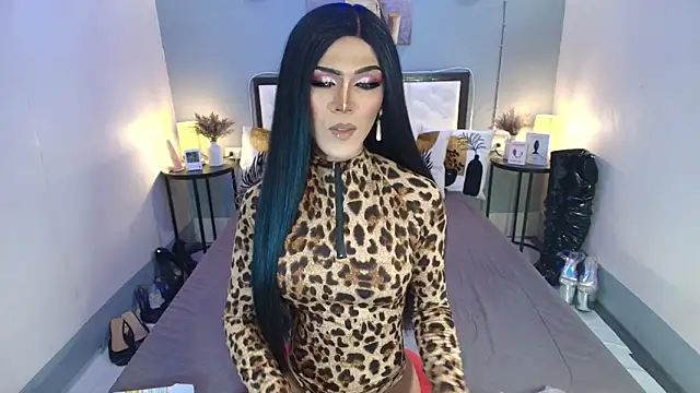 TatianaWil online show from 10-28-25, 12:33