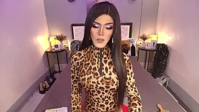 TatianaWil online show from 10-25-25, 02:44