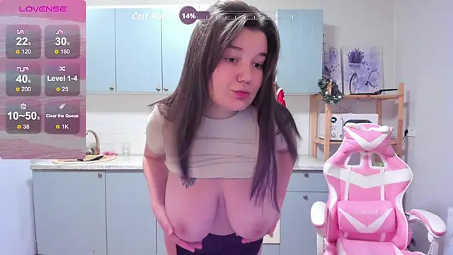 LinaElasm online show from 12-18-25, 03:11