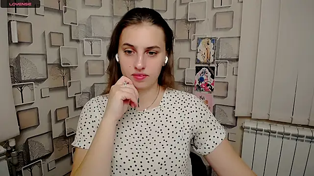 AmandaDimond  online show from 09-15-25, 10:59