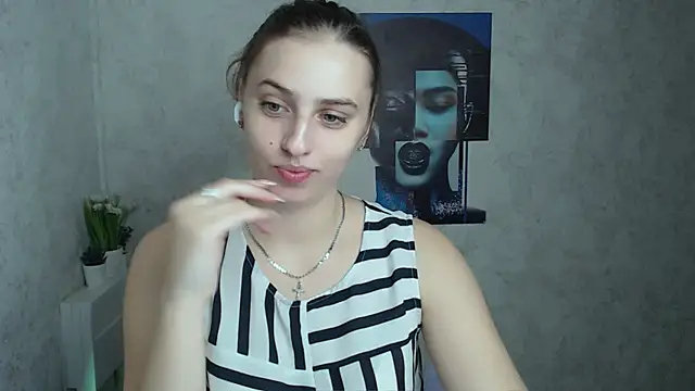 AmandaDimond  online show from 11-08-25, 11:58