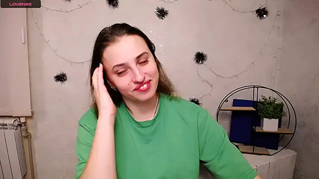 AmandaDimond  online show from 02-05-26, 12:45