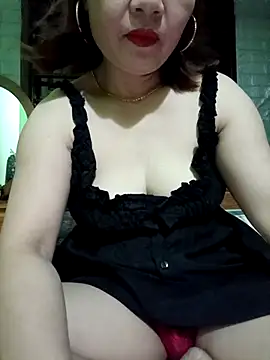 SexyQueen99 online show from 05-07-26, 09:40