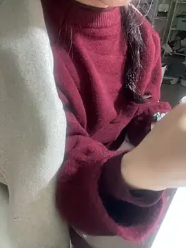 Snapshot of Mina048 chatting on 01-05-26, 05:27 Mina048 online show from 01-05-26, 05:27