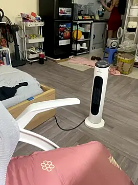 Snapshot of Mina048 chatting on 11-14-25, 04:05 Mina048 online show from 11-14-25, 04:05