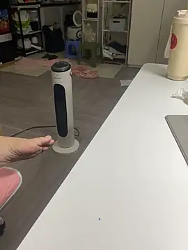 Snapshot of Mina048 chatting on 11-17-25, 07:56 Mina048 online show from 11-17-25, 07:56