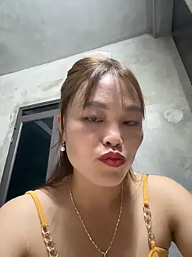 Snapshot of MychuSweet chatting on 10-21-25, 12:26 MychuSweet online show from 10-21-25, 12:26