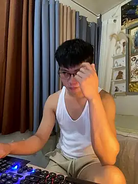 xshyboyx online show from 01-08-26, 03:01