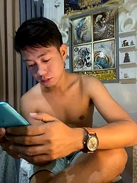 xshyboyx online show from 09-13-25, 04:29