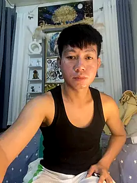 xshyboyx online show from 10-08-25, 04:25