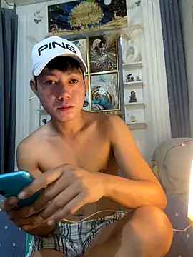 xshyboyx online show from 10-15-25, 01:48
