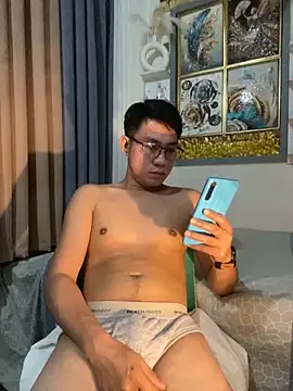 xshyboyx online show from 09-12-25, 03:34