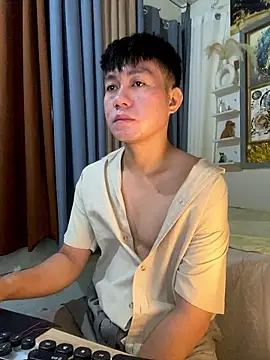 xshyboyx online show from 01-13-26, 02:26