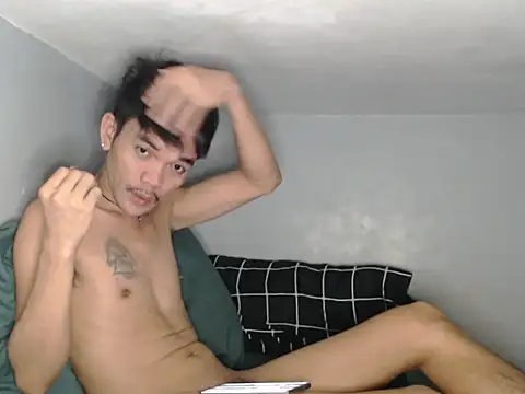 Snapshot of Natsboii chatting on 04-25-26, 10:51 Natsboii online show from 04-25-26, 10:51