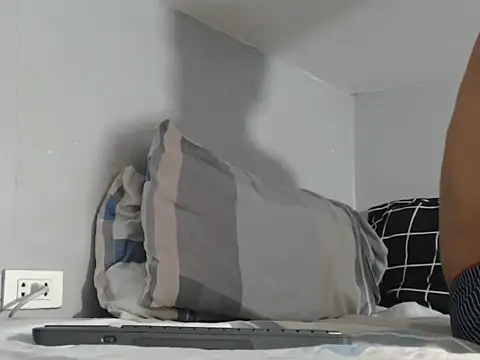 Natsboii online show from 04-10-26, 10:22