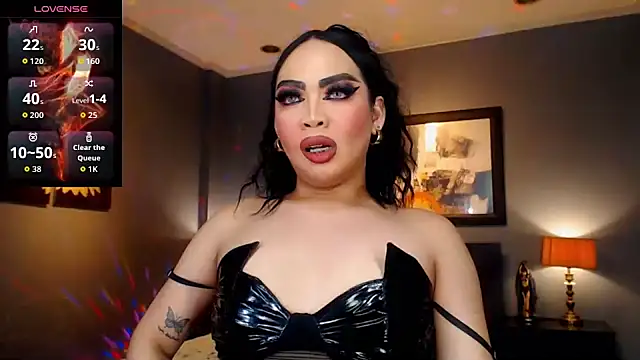 FridaHumphrey online show from 03-27-26, 06:20