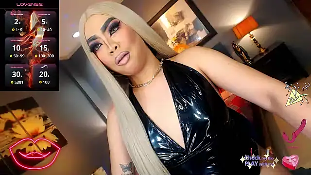 FridaHumphrey online show from 11-14-25, 06:22