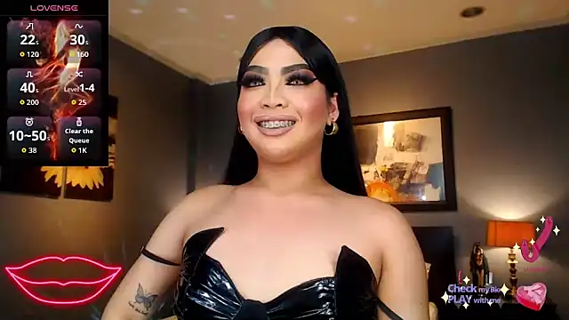 FridaHumphrey online show from 04-08-26, 07:04