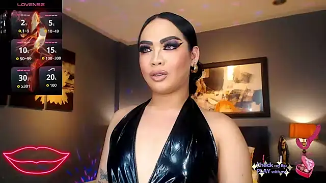 FridaHumphrey online show from 04-07-26, 06:43