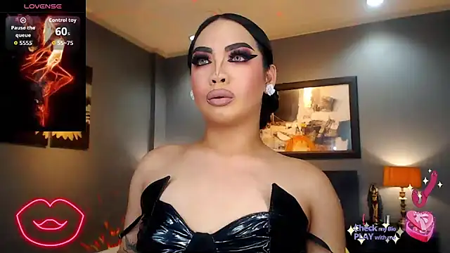 FridaHumphrey online show from 04-16-26, 05:25