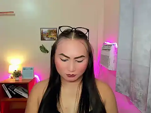 hella queen online show from 01-06-26, 05:28