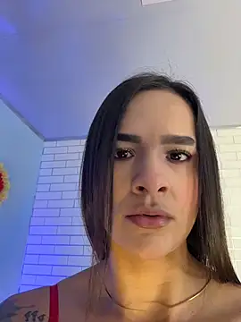 Snapshot of Im_Fernanda chatting on 10-07-25, 11:33 Im Fernanda online show from 10-07-25, 11:33