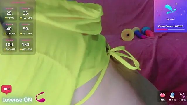 Snapshot of Hotkittylove chatting on 05-08-26, 04:33 Hotkittylove online show from 05-08-26, 04:33